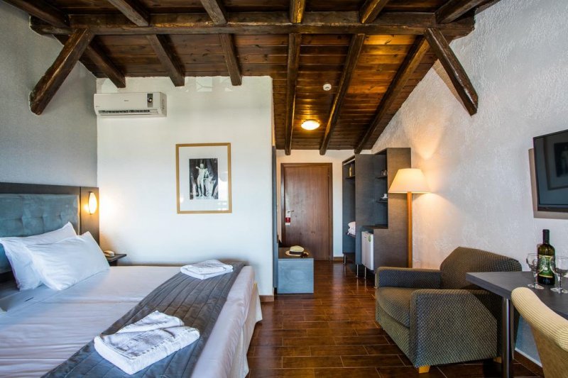 Coral Blue Beach Hotel - Снимка 10