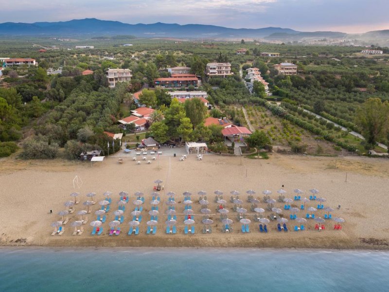 Coral Blue Beach Hotel - Снимка 1