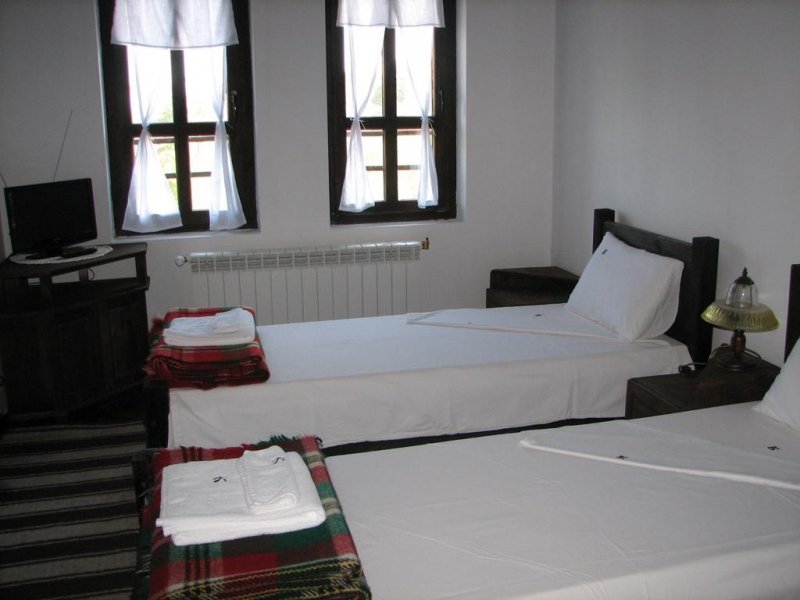 Семеен Хотел Калифер - Снимка 9