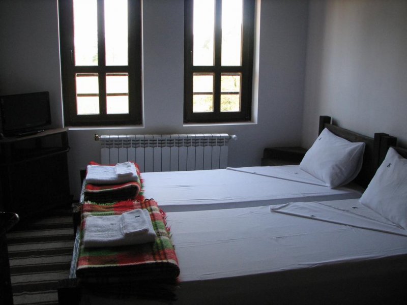 Семеен Хотел Калифер - Снимка 8