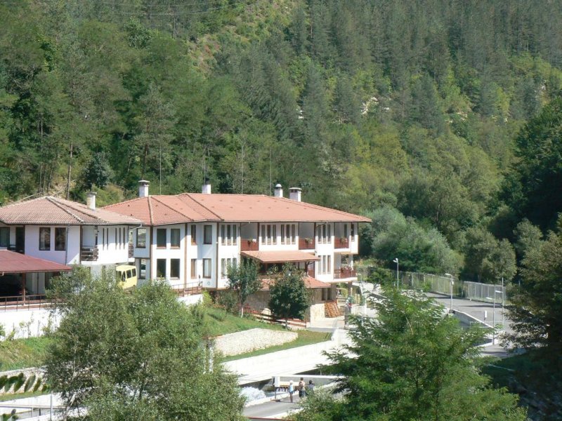 Семеен Хотел Рибарската Хижа - Снимка 10