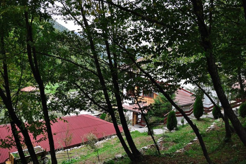 Семеен Хотел Рибарската Хижа - Снимка 1