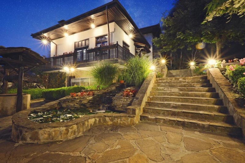 Хотелски Комплекс Фенерите - Снимка 0