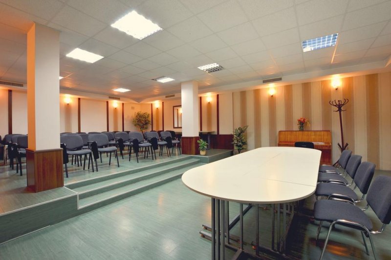 Хотелски Комплекс Фенерите - Снимка 4