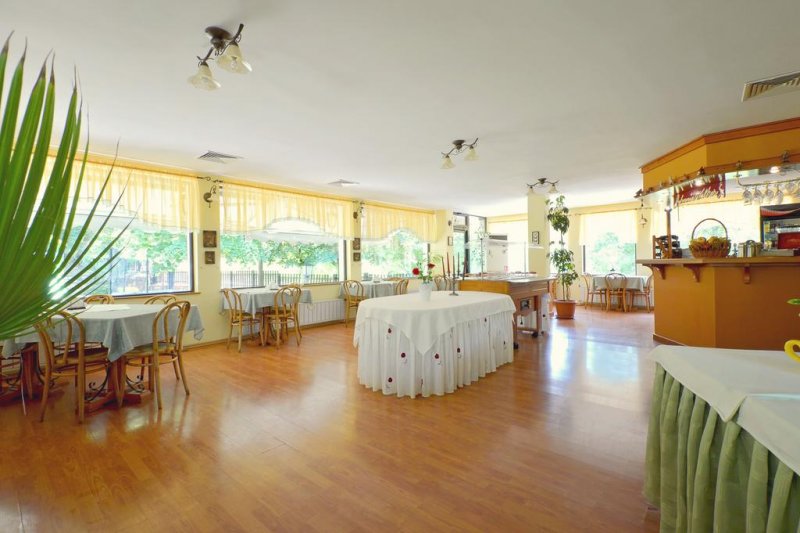 Хотелски Комплекс Фенерите - Снимка 11