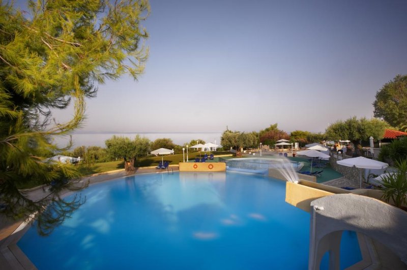 Elea Village - Снимка 3