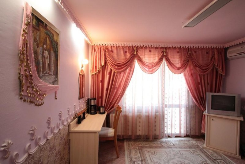 Хотел Уника - Снимка 1