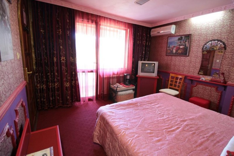 Хотел Уника - Снимка 2