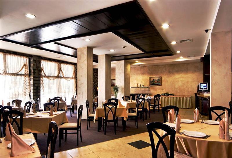 Хотел Родопски дом - Снимка 3