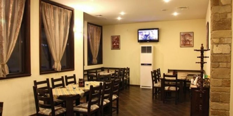 Семеен Хотел Антик - Снимка 1