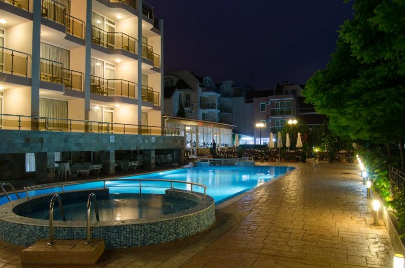 Хотел Тропикс - Снимка 3