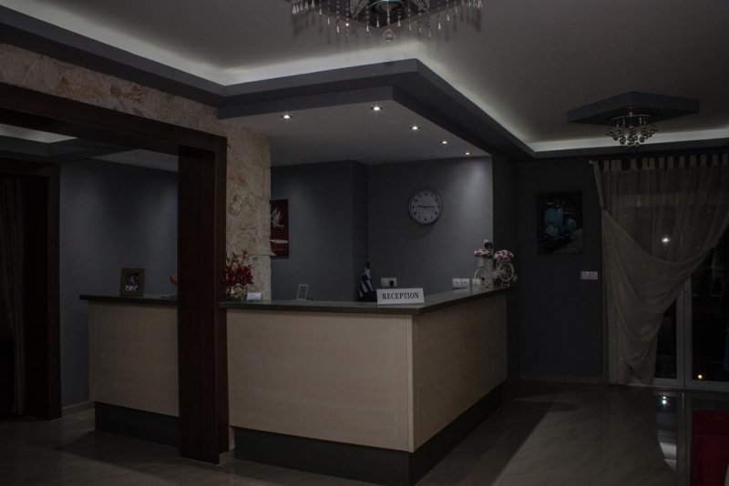 Ilios Hotel - Снимка 4