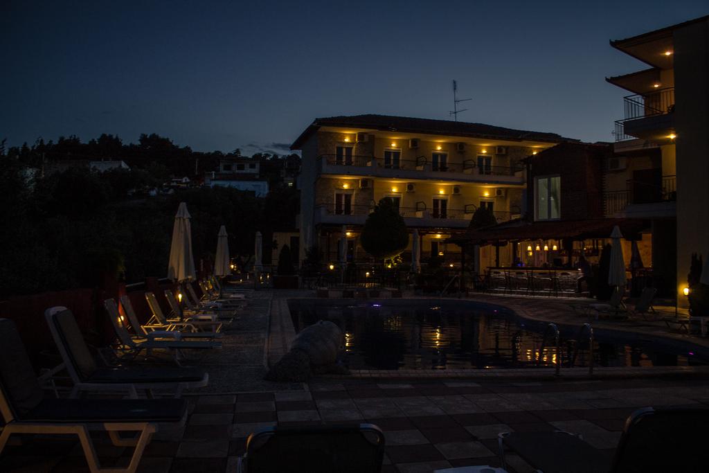 Ранни резервации: 5 нощувки със закуски и вечери в Ilios Hotel 3*, Криопиги, Халкидики, Гърция през Юни или Септември! - Снимка 11