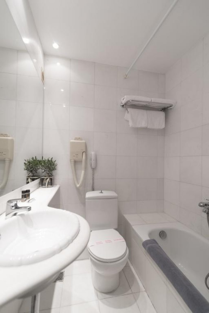 Sun Beach Hotel - Снимка 8