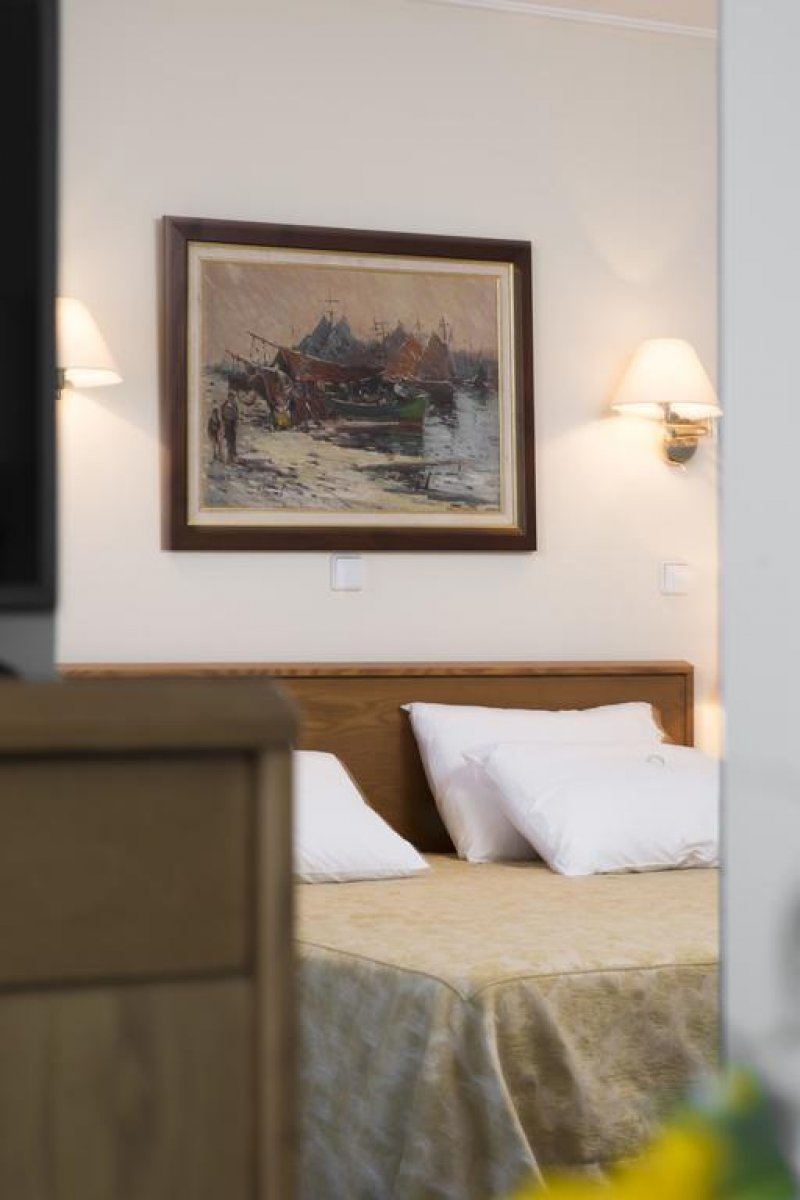 Sun Beach Hotel - Снимка 9