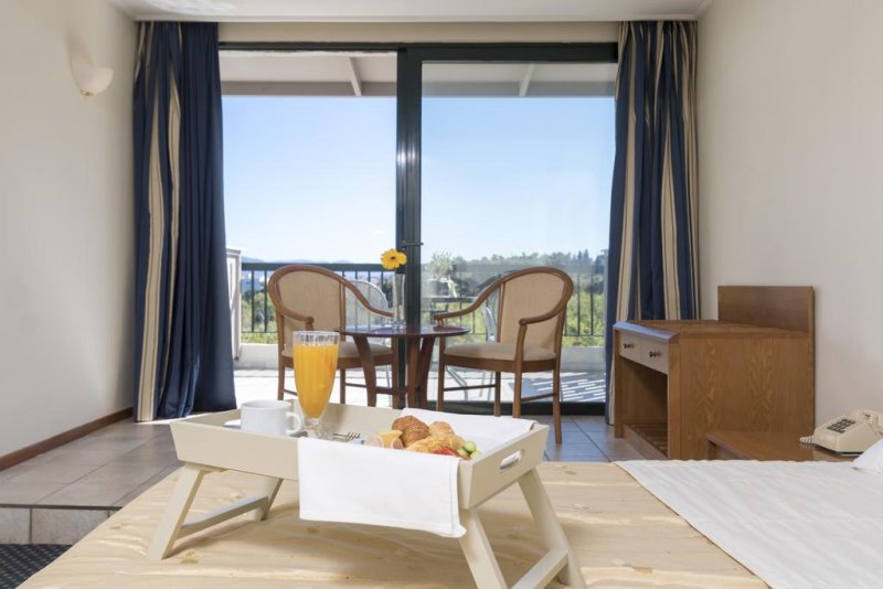 Sun Beach Hotel - Снимка 10