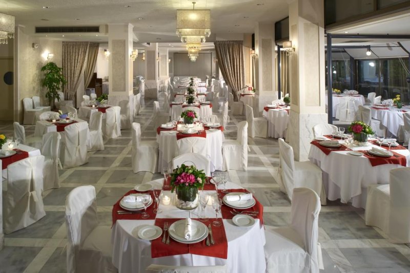 Sun Beach Hotel - Снимка 2