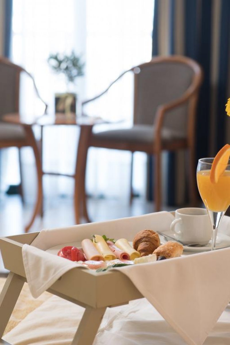 Sun Beach Hotel - Снимка 9