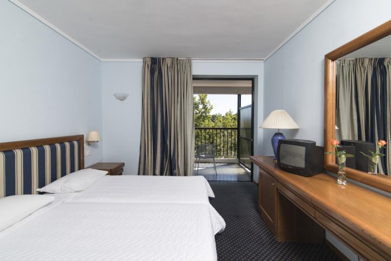 Sun Beach Hotel - Снимка 5