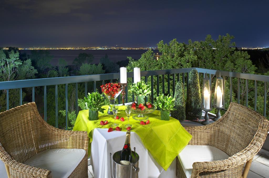 3 нощувки със закуски и вечери в хотел Sun Beach 4*, Агия Триада, Гърция през Май и Юни! - Снимка 33