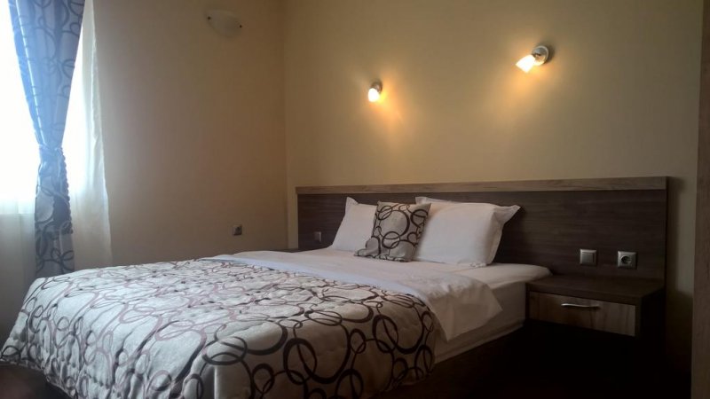 Къща за гости Кот Гардън - Снимка 7