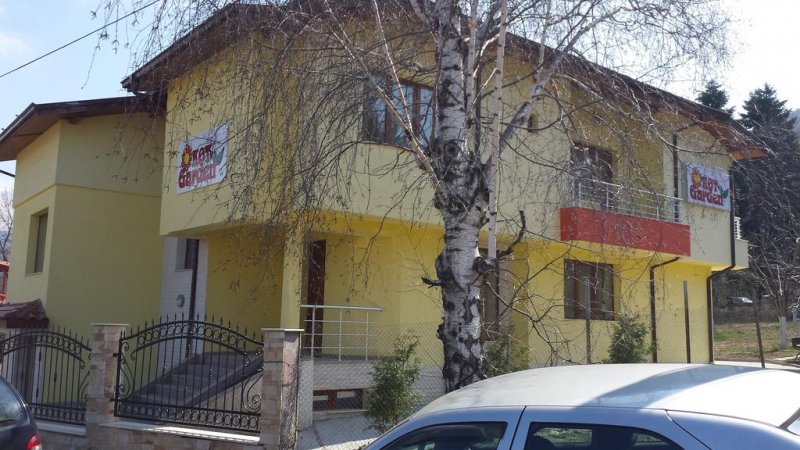 Къща за гости Кот Гардън - Снимка 2