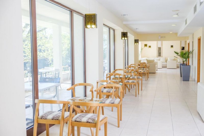 Хотел Лебед - Снимка 7