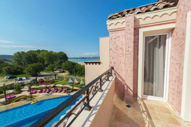 Хотел Свети Йоан - Снимка 1