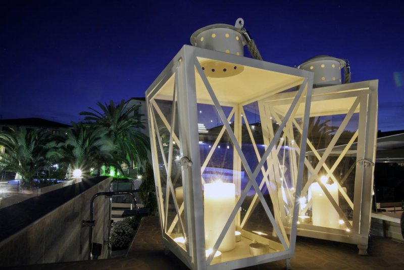 Hotel Simeon - Снимка 1