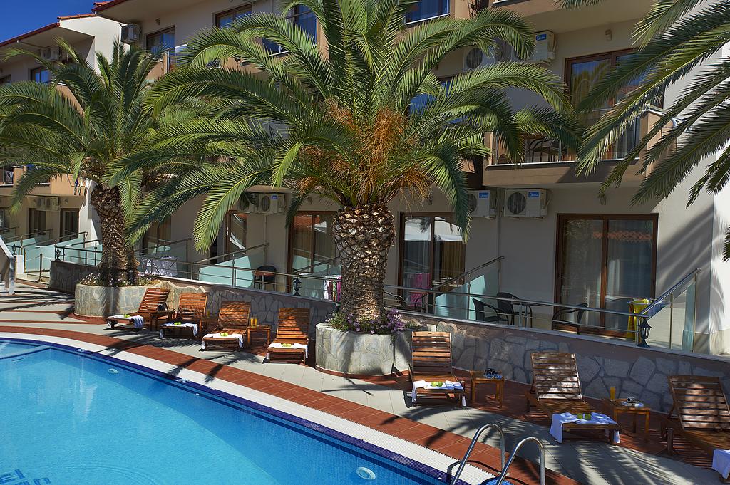 5 нощувки със закуски и вечери в хотел Simeon 3*, Халкидики, Гърция през Юли! - Снимка 19