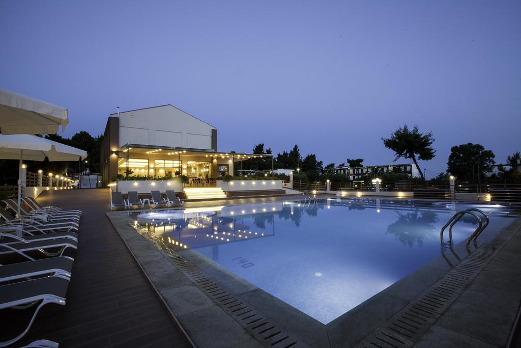 5 нощувки със закуски и вечери в хотел Simeon 3*, Халкидики, Гърция през Юли! - Снимка 22