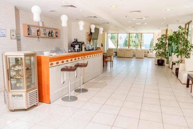 Хотел Долфин - Снимка 1