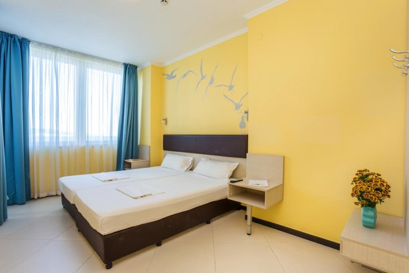 Хотел Синя Перла - Снимка 1