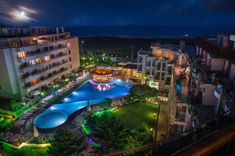 Апартхотел Престиж Сити 2 - Снимка 0