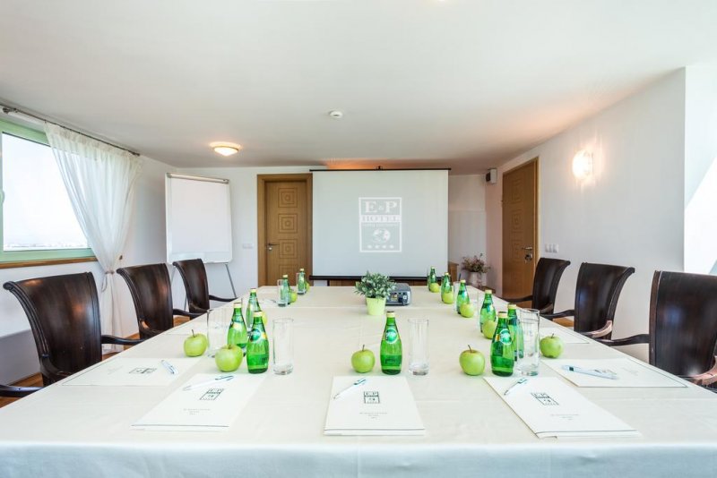 Хотел Земята и Хората - Снимка 9