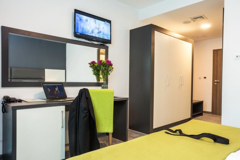 Хотел Земята и Хората - Снимка 5