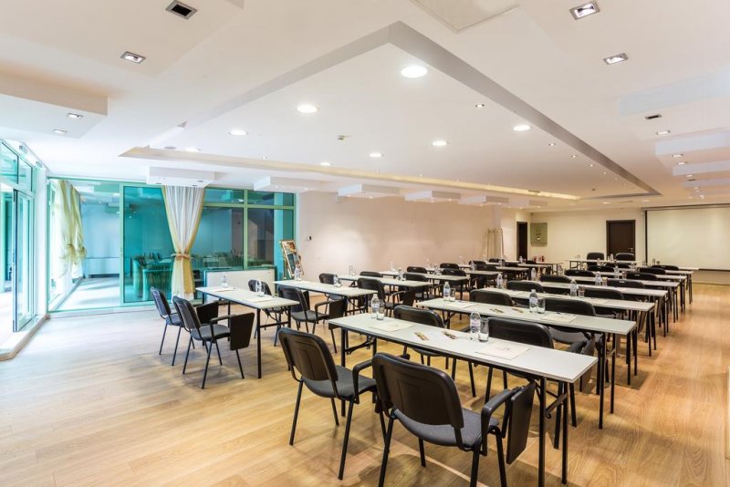 Хотел Земята и Хората - Снимка 5