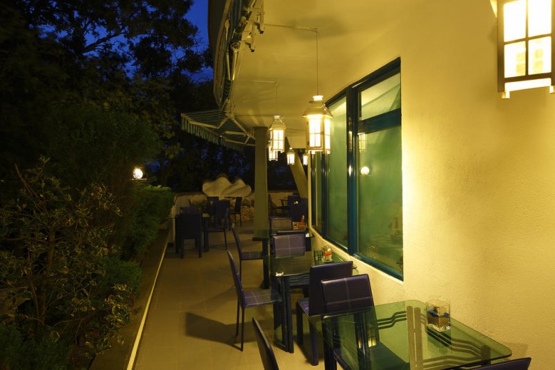 Хотел Елмар - Снимка 8