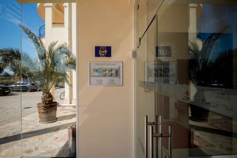 Арапя Сън Ризорт - Снимка 1