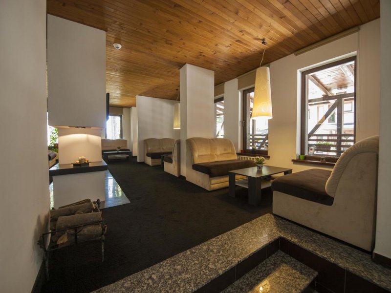 Грийн Лайф Фемили Апартмънтс - Снимка 11