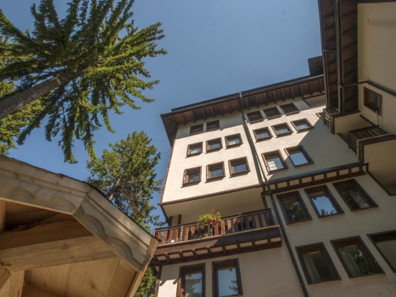 Грийн Лайф Фемили Апартмънтс - Снимка 3