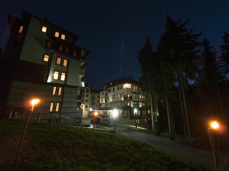 Грийн Лайф Фемили Апартмънтс - Снимка 7