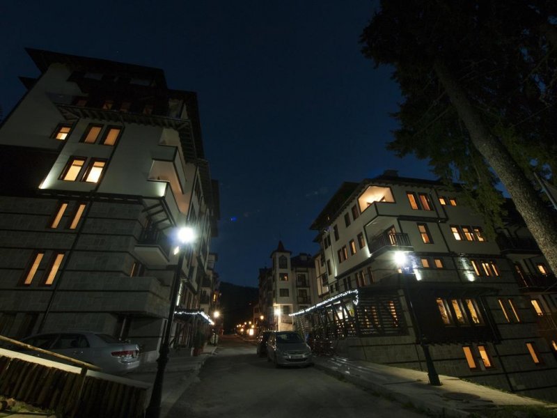 Грийн Лайф Фемили Апартмънтс - Снимка 4