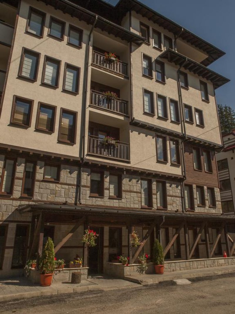 Грийн Лайф Фемили Апартмънтс - Снимка 8