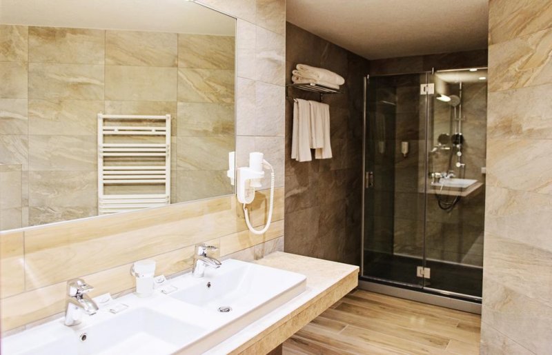 Хотел Хот Спрингс Медикъл и Спа - Снимка 11