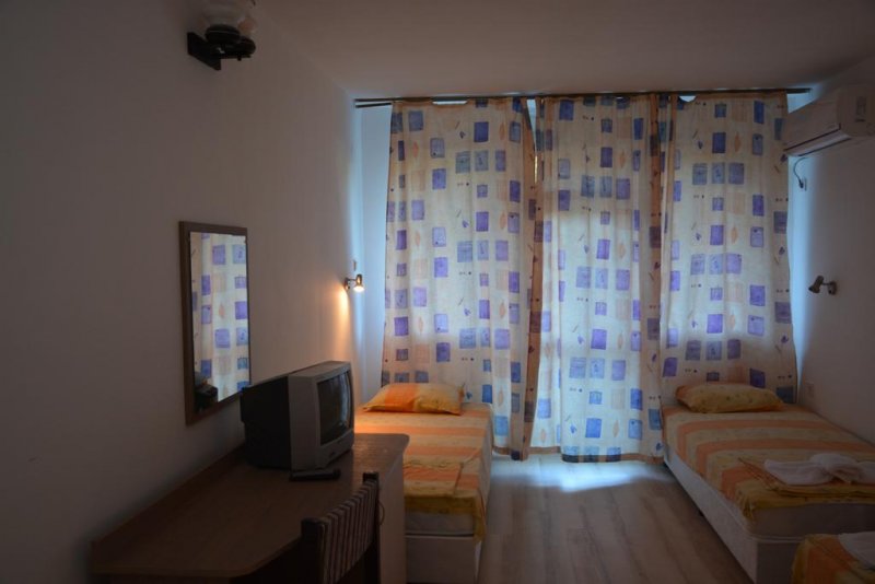 Хотел Нева - Снимка 4