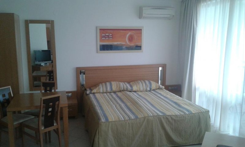 Емералд Бийч Ризорт - Снимка 4