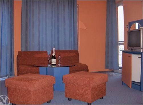 Нощувка за четирима в апартамент + басейн от хотел Дара***, Приморско - Снимка 37