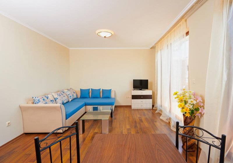 Хотел Бутик Роуз Гардън - Снимка 10