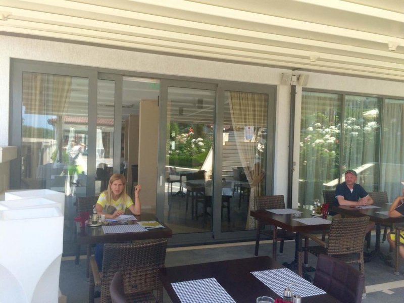 Хотел Бутик Роуз Гардън - Снимка 10